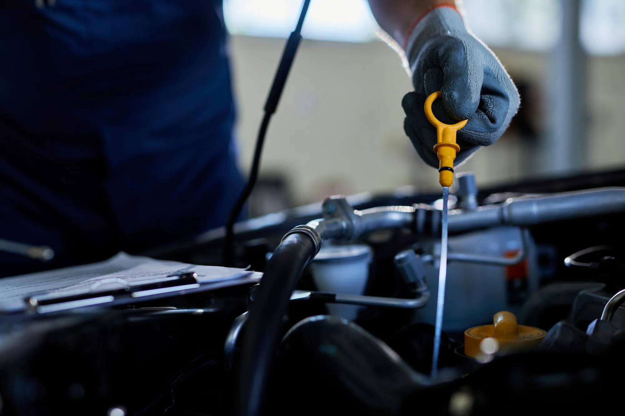 Best Car engine oil change Dubai | Motor oil change